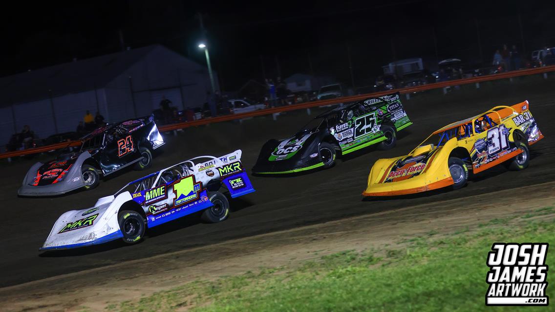 Labor Day Weekend action kicks off under the Friday Night Lights at Farmer City!