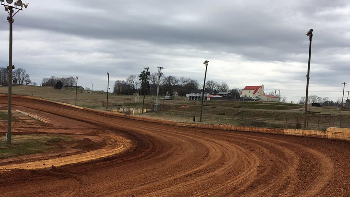 Can Jimmy Owens Top Outlaws at Newly Reconfigured Smoky Mountain Speedway?