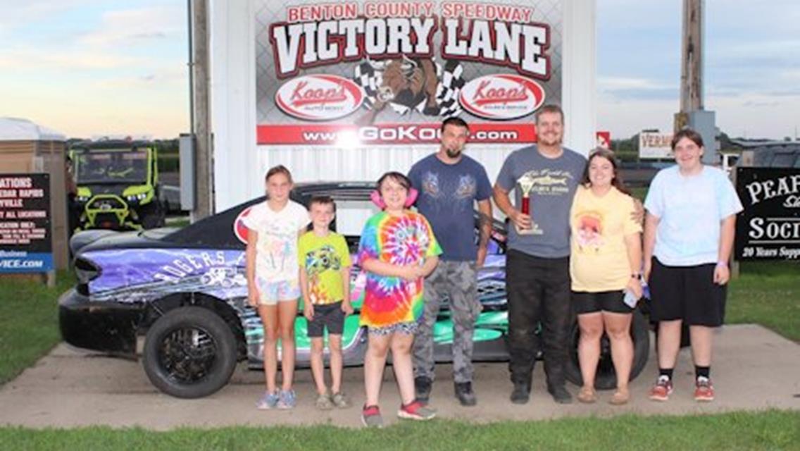 Nezworski nabs IMCA Late Model checkers at Benton County Speedway