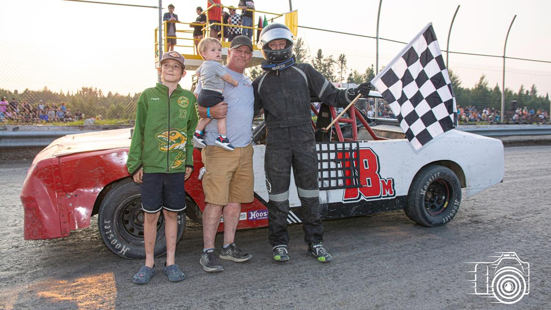 Bell, L. McDonald, M. Mulholland, N. Audette Claim Dinner Jacket Championships