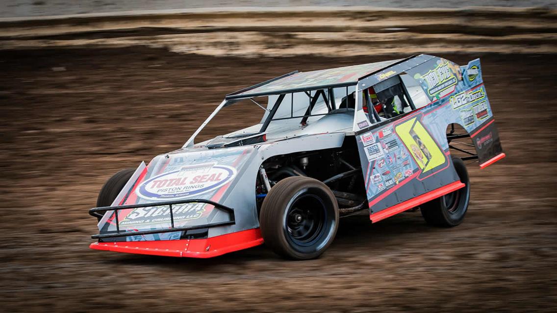 Nick O&#39;Neil Captures a Trio of Top-5 Finishes in Desert Thunder Natonals