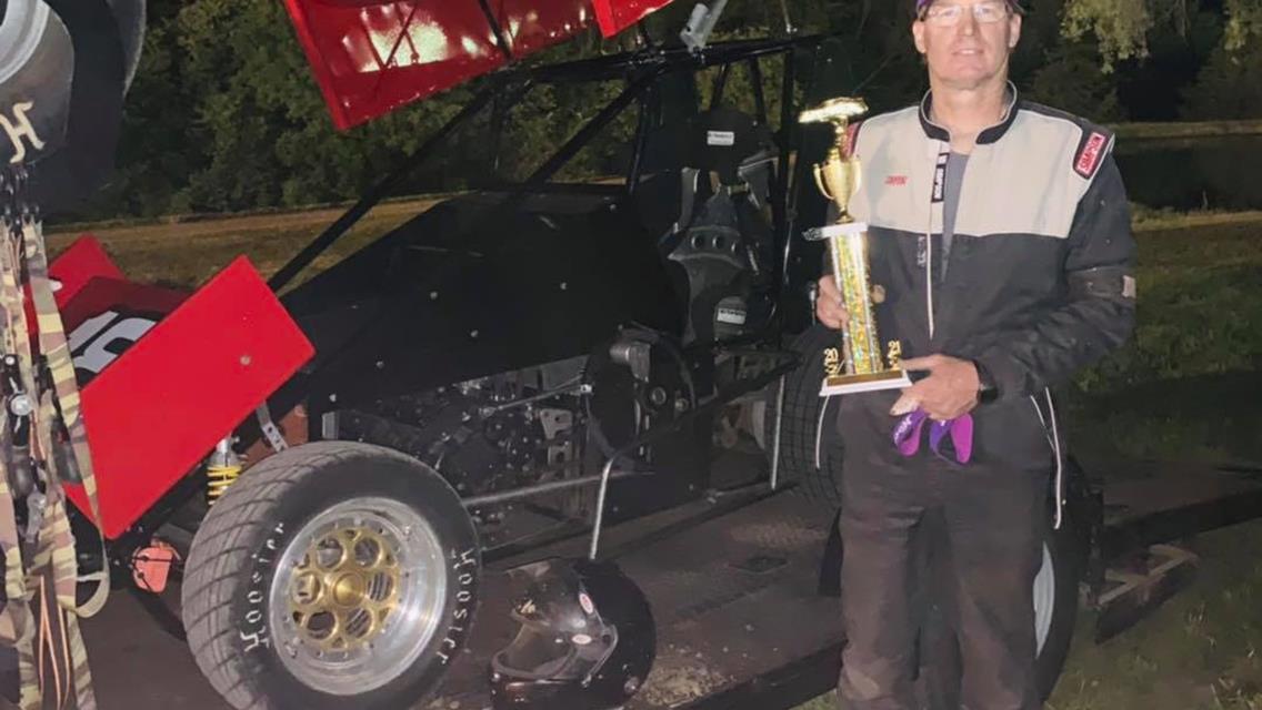 Stanley Kreisel Returns to Victory Lane with POWRi Midwest Lightning Sprints