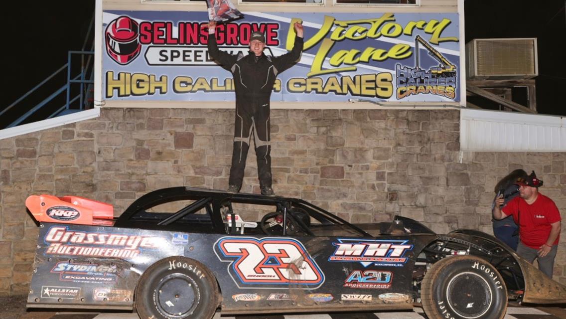 5/10/25 - Eckert, Snook, Geesaman Score 2nd Wins of Year at SG, Kepner Wins in Thrilling 305 Feature