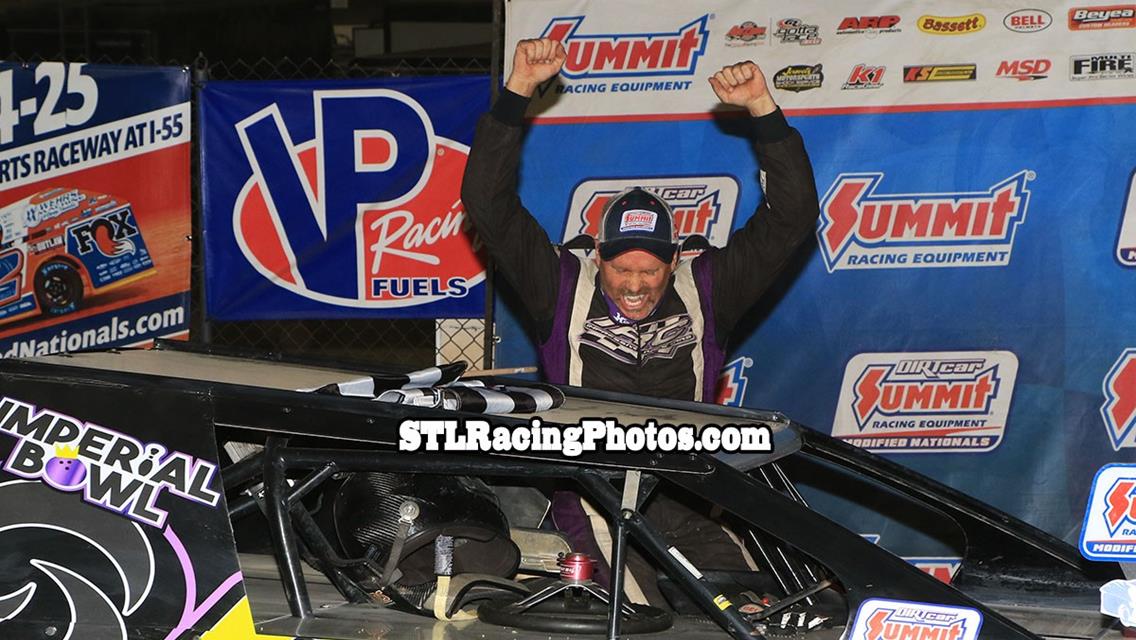 Tony Stewart claims SRX win at Federated Auto Parts Raceway at I-55