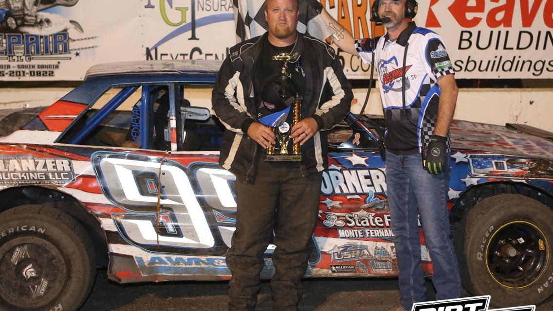 Barger scores exciting Freedom Classic win at I-90 Speedway