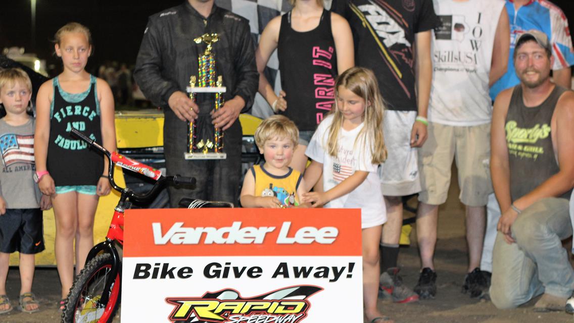One Hot Night With LMSS &amp; USRA Weekly Racing