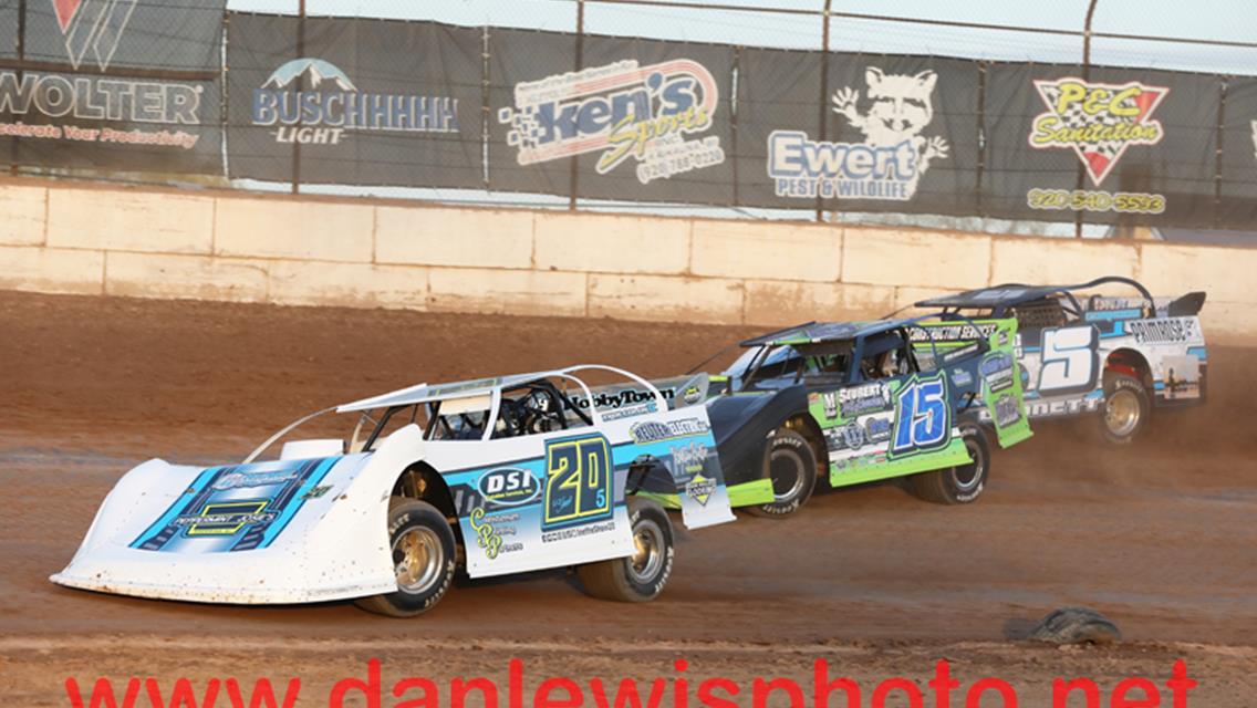 SCHEFFLER SAILS TO CAUTION FREE, OUTAGAMIE OPENER LATE MODEL WIN