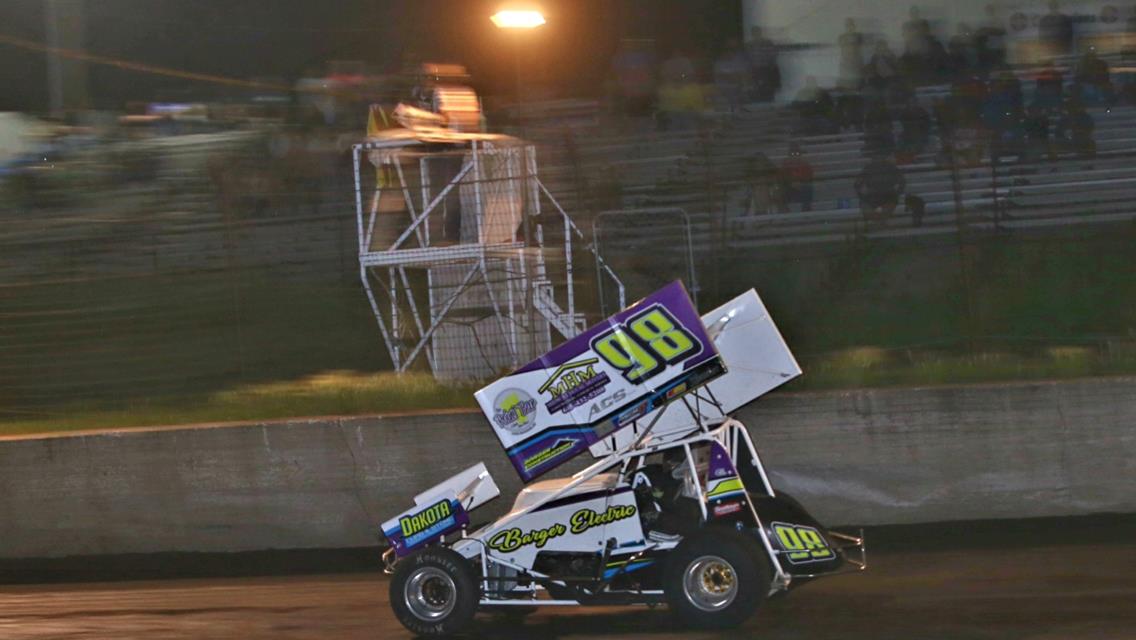 Barger, Yeigh go back-to-back at I-90 Speedway