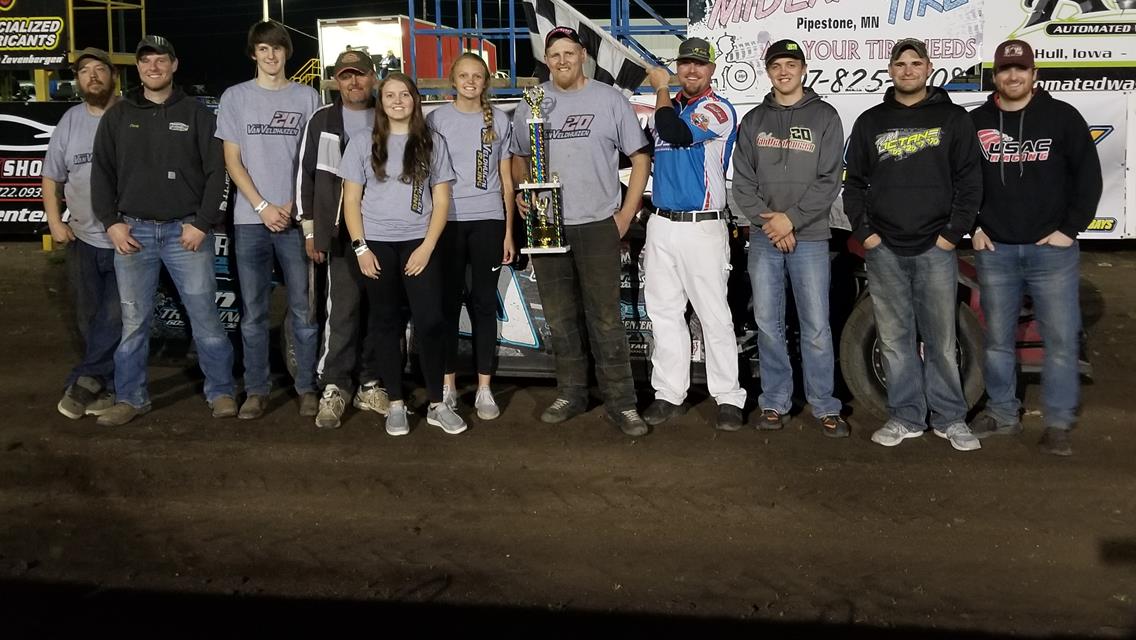 Rapid Speedway beats the weather for Fast Friday Night