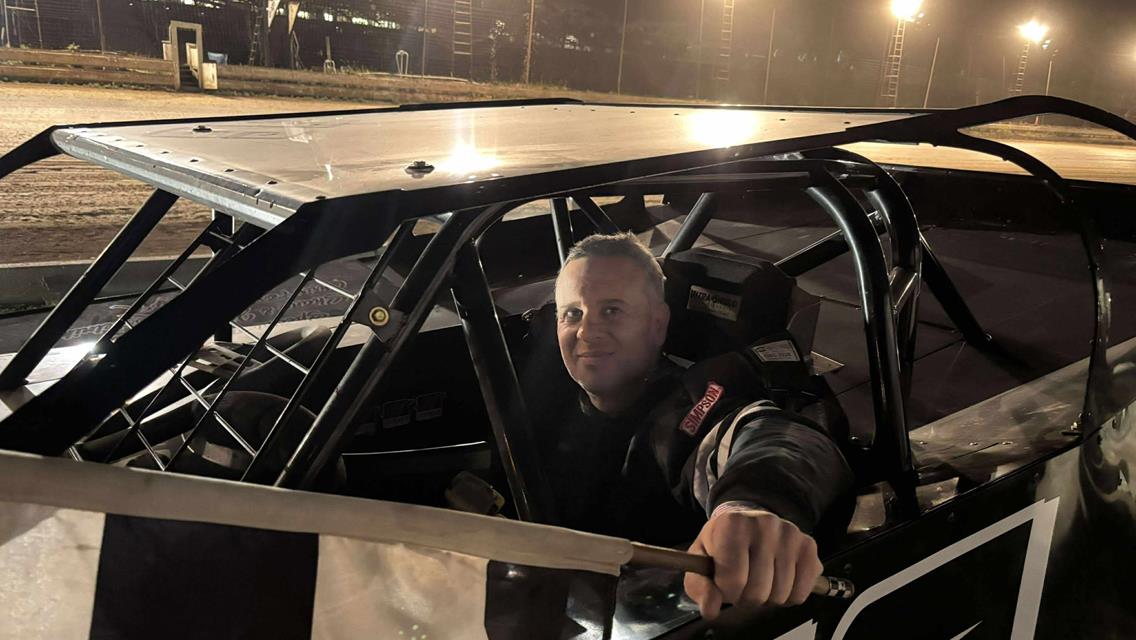 Schneider Dominates with Twin 20 Sweep at the Hindsight Hustle - Full Write Up Results For 8-30-25