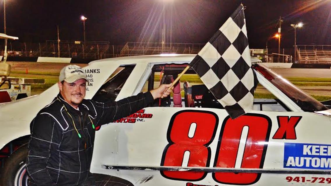 Cummings takes first Pure Stock win at Desoto