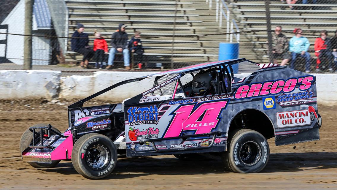 River Rage: 358-Modifieds Take Over Fonda Speedway Wednesday, May 14