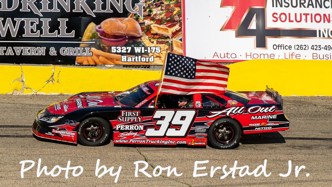 MONDEIK GETS FIRST SLINGER WIN IN MEMORIAL DAY WEEKEND