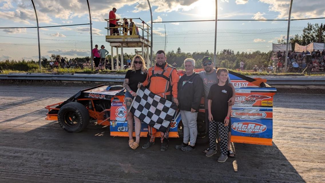 Rehill, L. McDonald, C. Audette, and M. Mulholland Claim Dinner Jacket Classic Series Championships