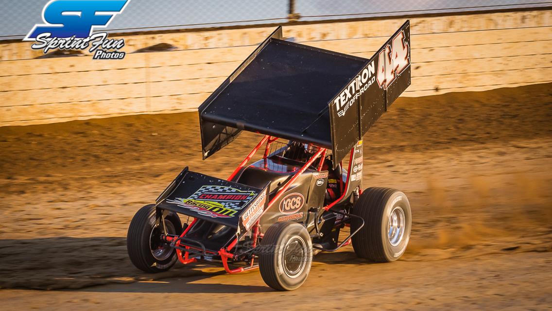 Starks Runs Out of Fuel While Racing for Sprint Car World Championship Preliminary Night Win