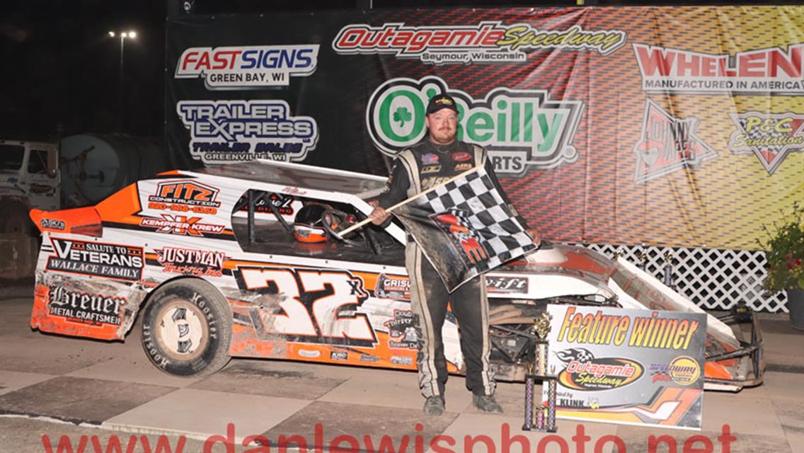 Bartz and Arneson back in victory lane at Outagamie Speedway.