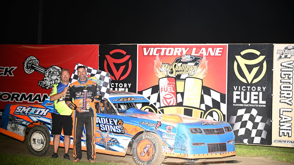 Schmidt Goes To Victory Lane. Berry, Graham, Carter Gray Return, Chandler Wins $500.00