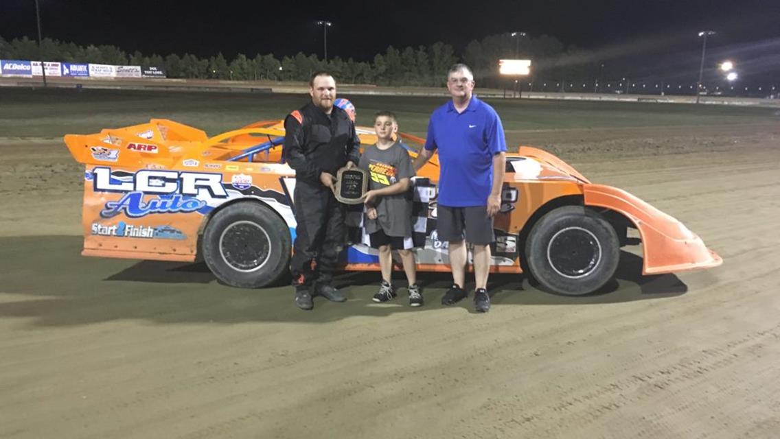 BILLY THOMPSON HOLDS OFF DEREK MAGEE FOR FIRST WIN OF THE SEASON