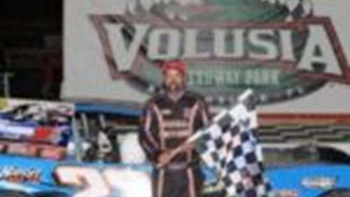 Kyle Wins at Voulsia Speedway For Race 3 of Dirts4Racing