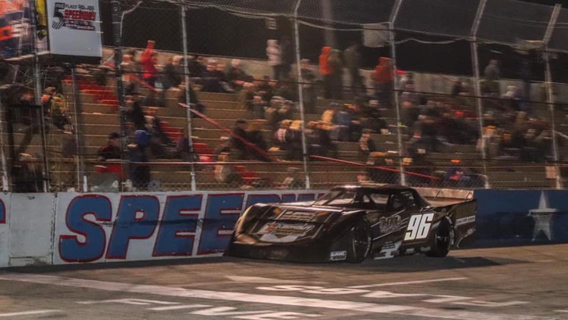 Heil overcomes many yellows in route to Snowball Derby Outlaws win