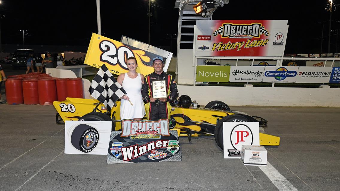 Perry Thrills with Two Last-Lap Passes to Win Second Straight 350 Feature by 0.058 Seconds