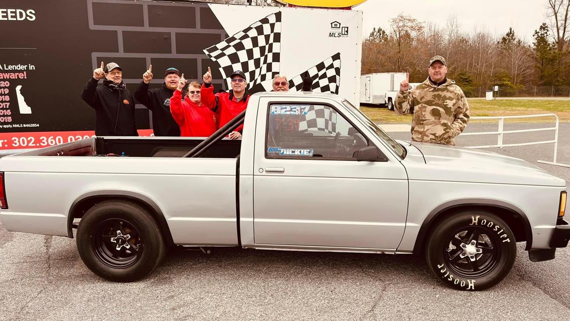 Hazzard Takes First Win at Bracket Warm-Up