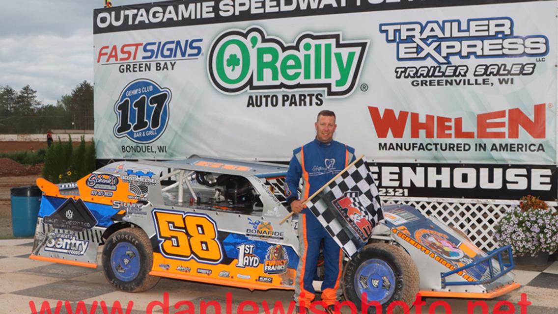 Mullen Doubles Down While Woods, Schmidt, and Booth Nab Fair Checkers