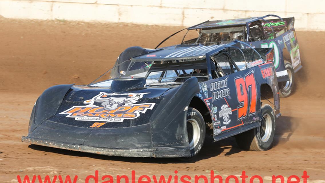 Schmidt, Woods, Stedjee, Vanderloop, Van Straten, and Kaufert Nab Independence Day Checkers