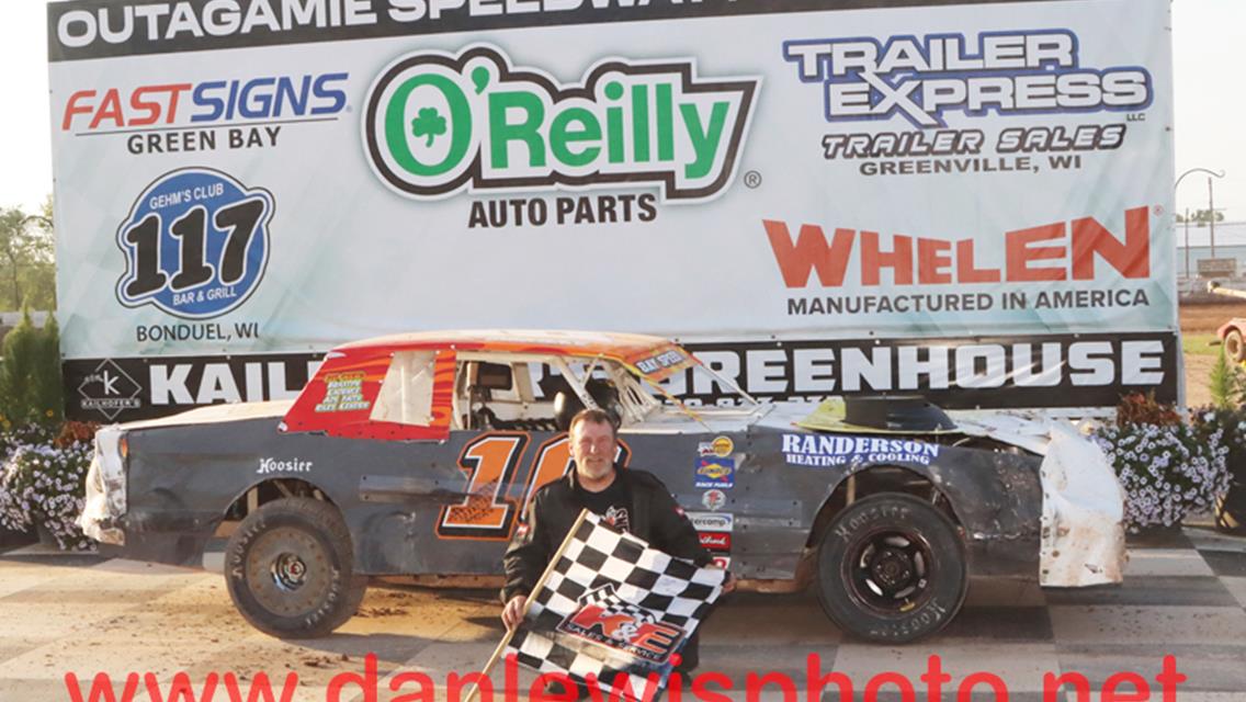 Schmidt, Woods, Stedjee, Vanderloop, Van Straten, and Kaufert Nab Independence Day Checkers