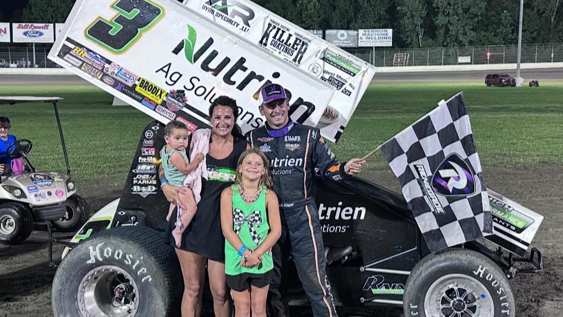 Hagar Returns to USCS Series Victory Lane at Magnolia Motor Speedway