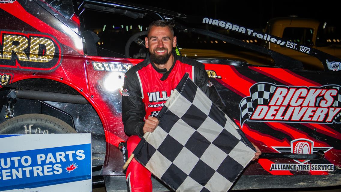 Bicknell Breaks Through in Modifieds, McPherson Flawless in Sportsman Championship Night
