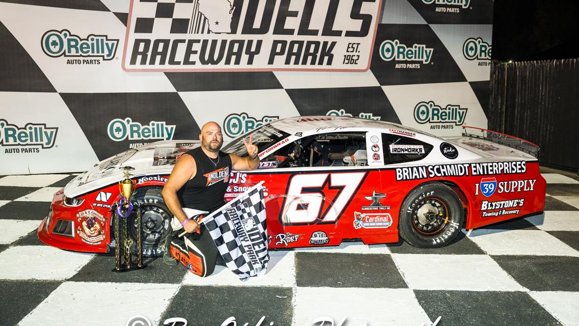 NOLDEN SCORES WIN IN UMA LATE MODELS ON TRUCK COUNTRY NIGHT