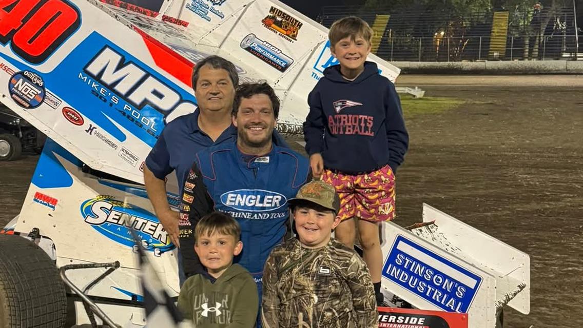Last Corner Pass Nets Victory For Howard Moore At Riverside