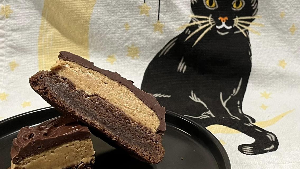 Black Kat Baked Goods joins I-96 Speedway as sponsor and vendor!