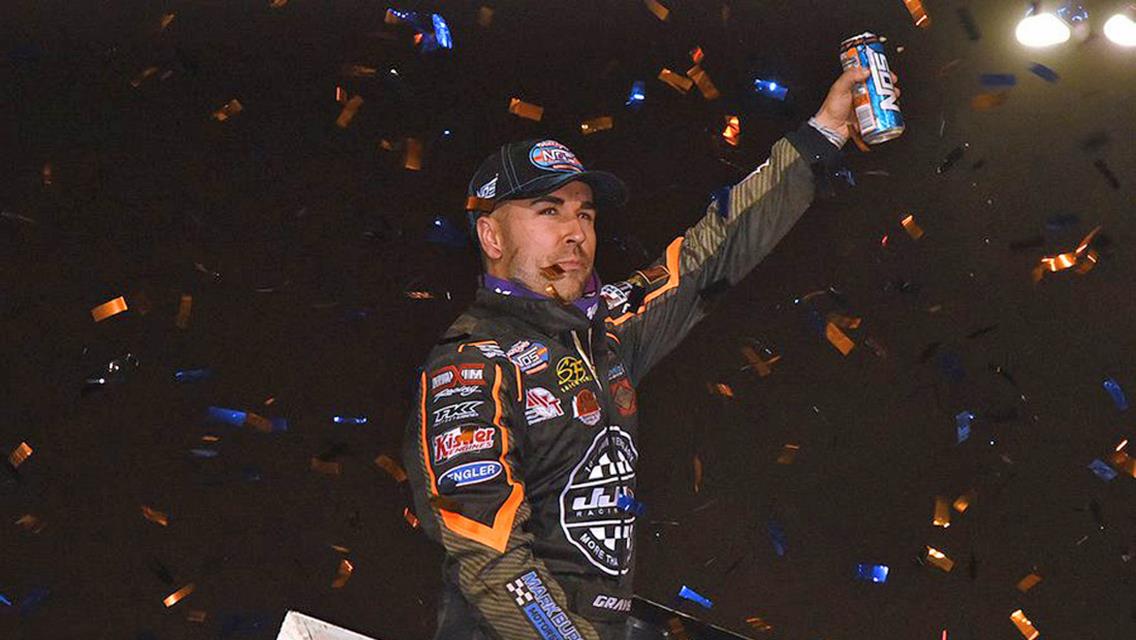 Gravel receives gift of victory at Lernerville Speedway