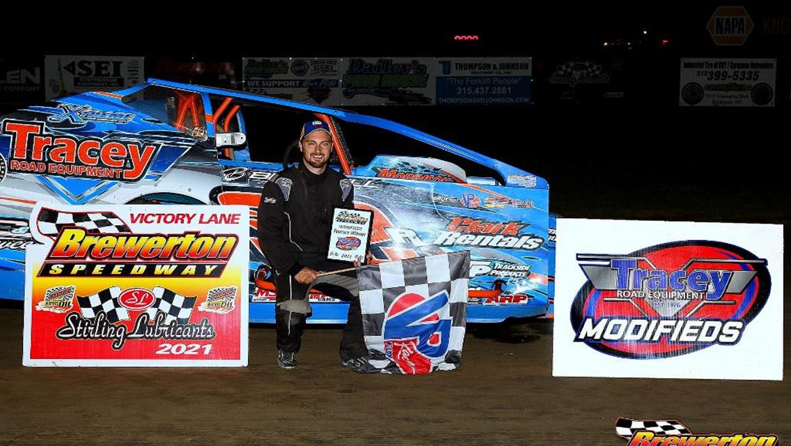 Ron Davis III Wins Second Exciting Brewerton Speedway Modified Feature
