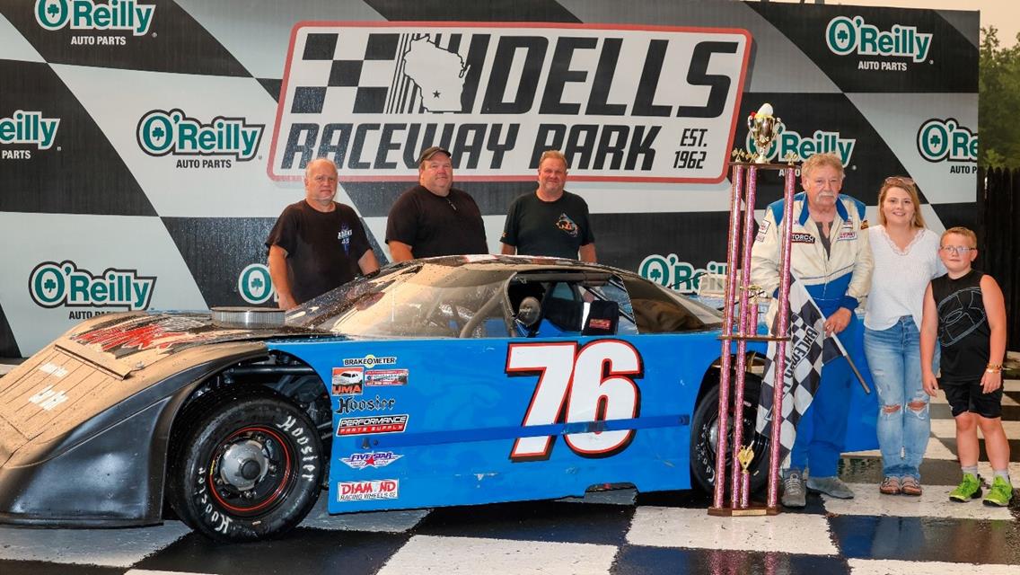 TWO PETE FOR MOORE IN UMA 602 LATE MODELS
