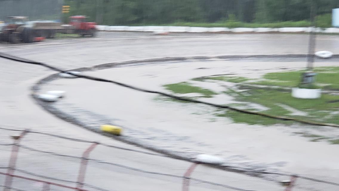 Dennis Preston Builder night succumbed to mother nature as strong rain and winds came in midafternoon to over saturate the grounds at Bear Ridge Speed