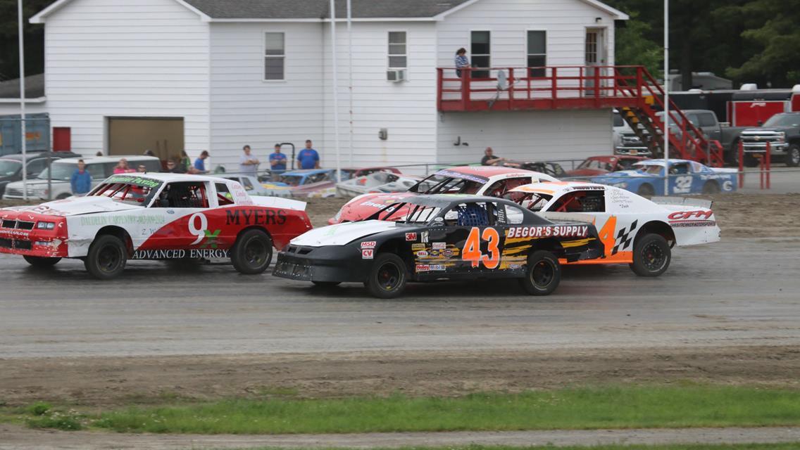 Saturday Night Racing Schedule &amp; Pricing