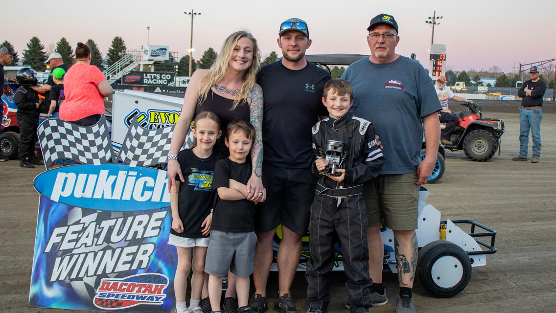 URANKER EARNS FIRSTS CAREER SLINGSHOT VICTORY