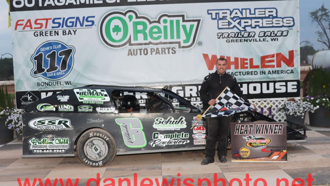 MIKE MULLEN DOUBLES UP ON OUTAGAMIE LATE MODEL, STOCK WINS
