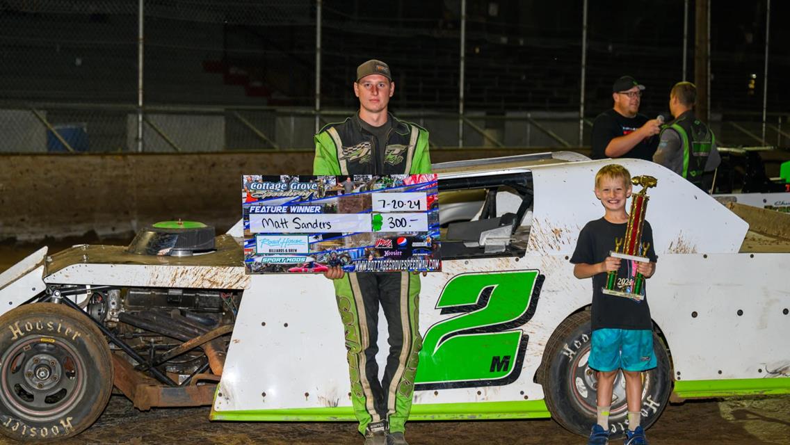 Luckman, Sanders, And Henderson Collect Trophies At Cottage Grove&#39;s Christmas In July Event