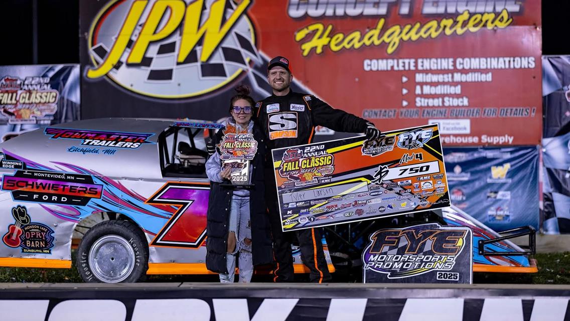 Zimpel, Adams, Anderson, Carlson, Larson and Jacoboski Win First Fall Classic Titles