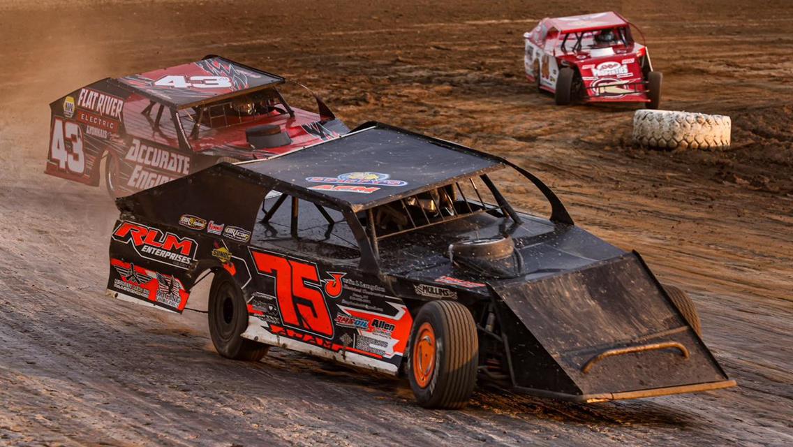 Oakshade Raceway (Wauseon, OH) – Summit Modified Nationals – Birthday Race – July 12th, 2025. (Tyler Carr Photo)