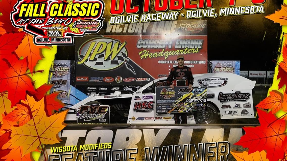 Doar Defies Odds, Wins 6th Straight Fall Classic