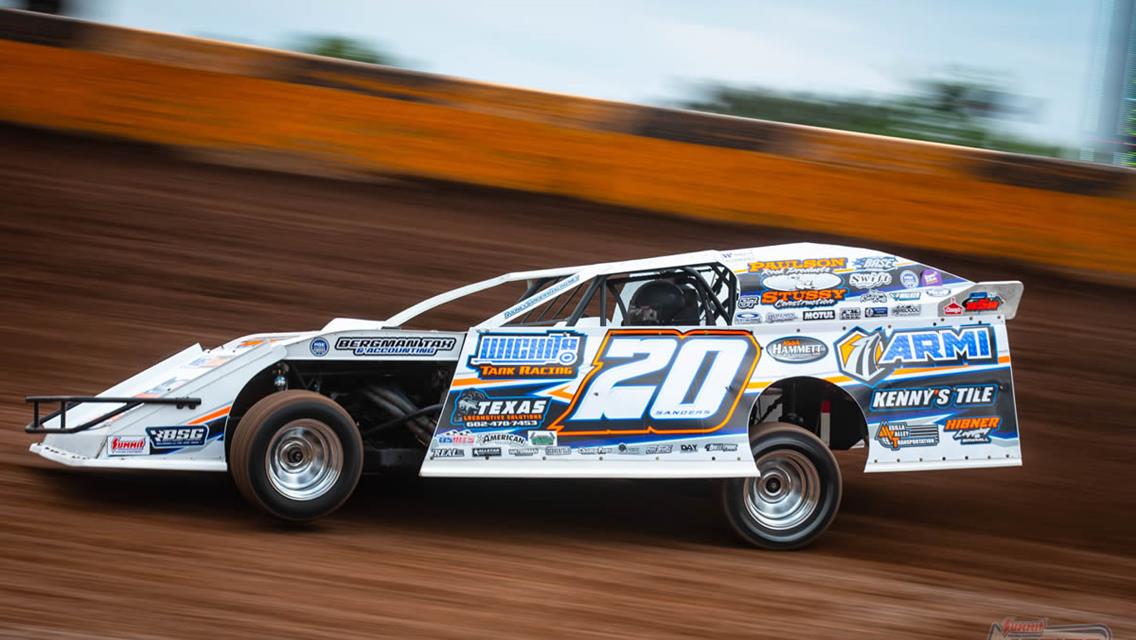 Sixth-place finish in Modified at Mississippi Thunder