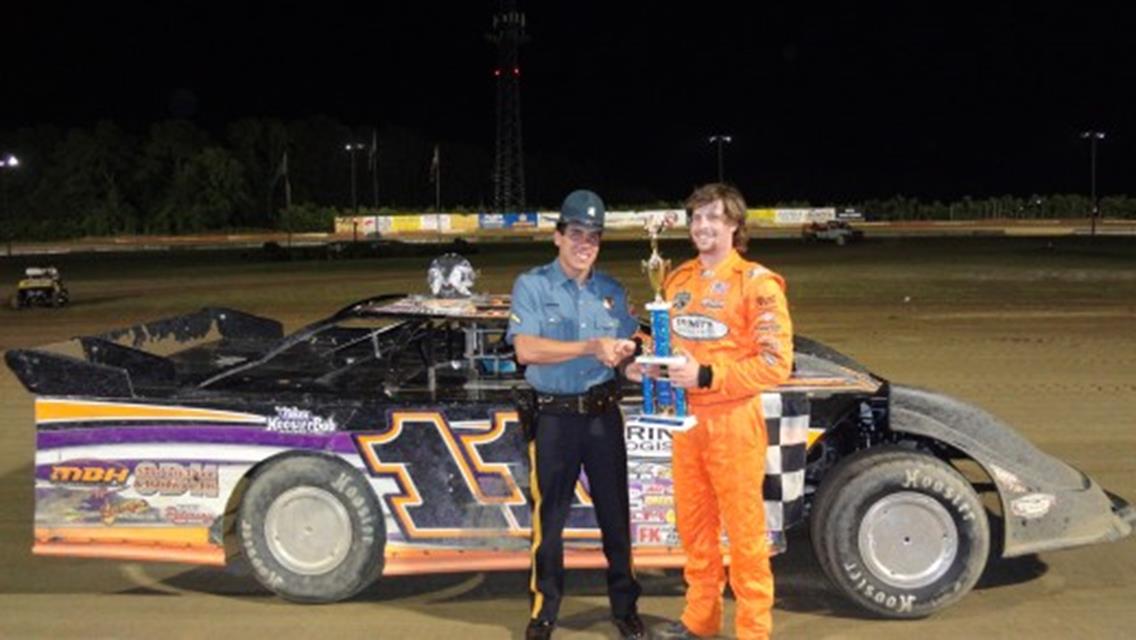 AUSTIN HUBBARD WINS CAMP BARNES SUPER LATE THRILLER