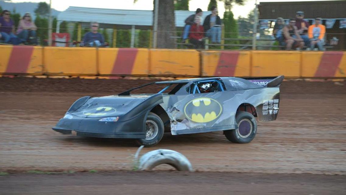 Walters, Carrell, O’Neil, And Westcott Visit Sunset Speedway Park Victory Lane