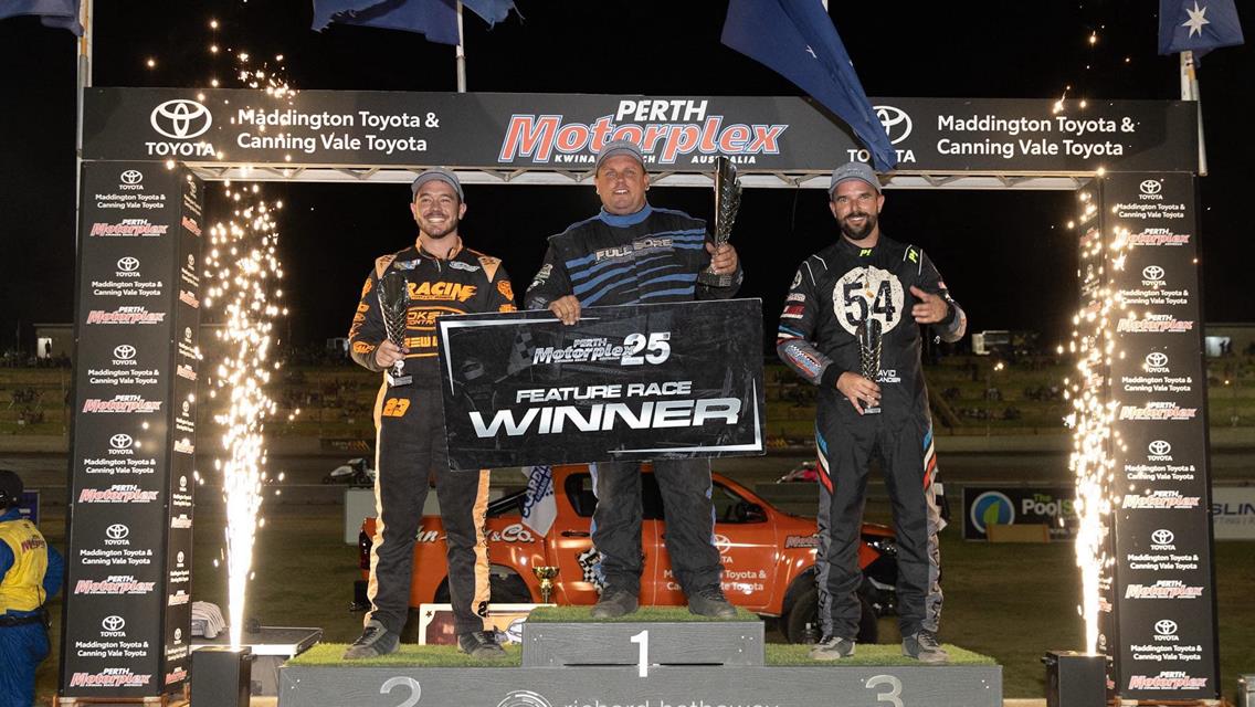 Warren Finishes Season on a High!