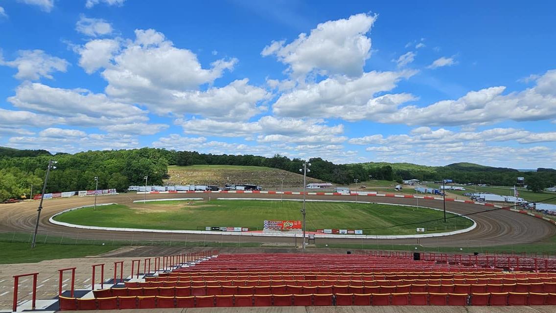 BATESVILLE MOTOR SPEEDWAY OWNERS MOVING ON - TRACK FOR SALE